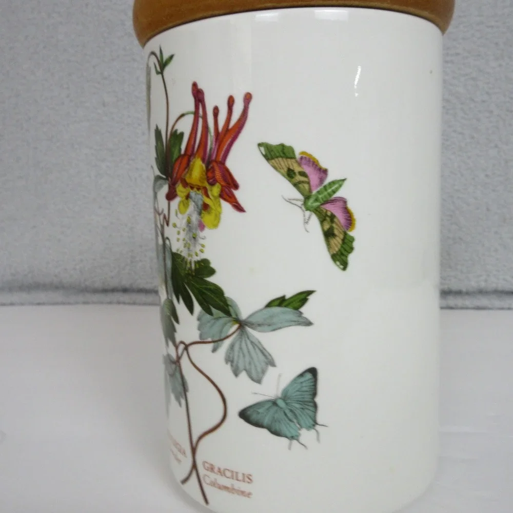Portmeirion Botanic Garden Aquilegia Gracilis Canister with Wood Lid 6in England